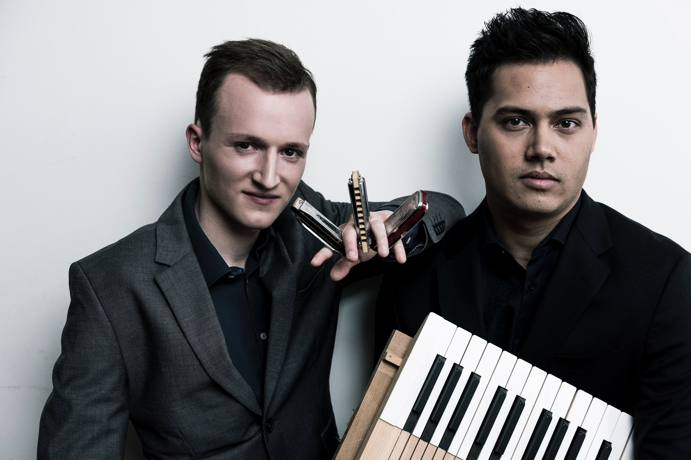 Sonntag, 03.01.2027, 17 Uhr: Konstantin Reinfeld & Benyamin Nuss (Ersatz für Harp & Harp)