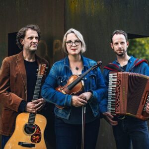 Freitag, 29.05.2026, 19 Uhr: Palm, Bay, Frost – Acoustic Folk Pop